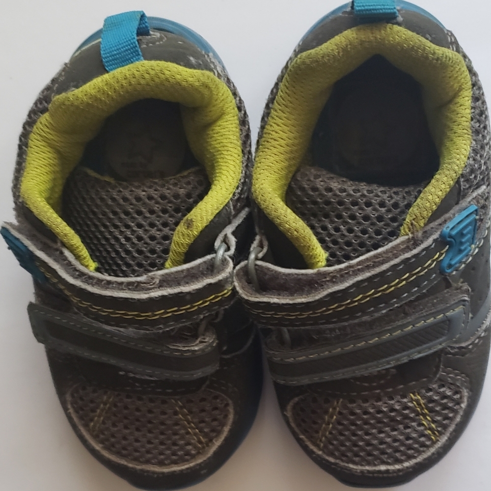 Toddler shoes